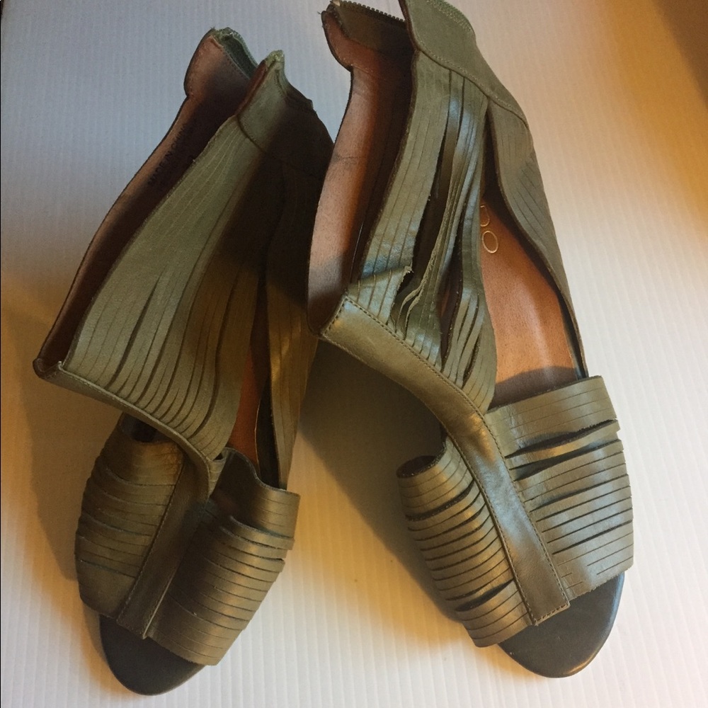 Aldo sandals